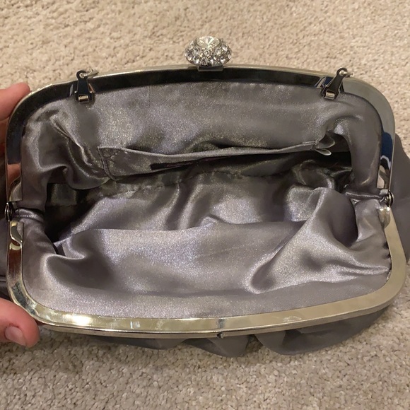 Lulu Townsend Evening clutch with shoulder strap - Picture 4 of 7